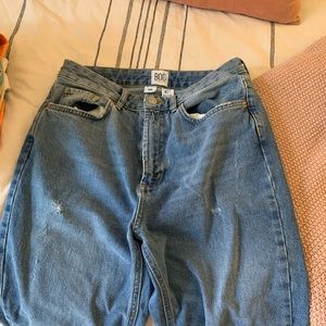 BDG Urban outfitters mom jean !!